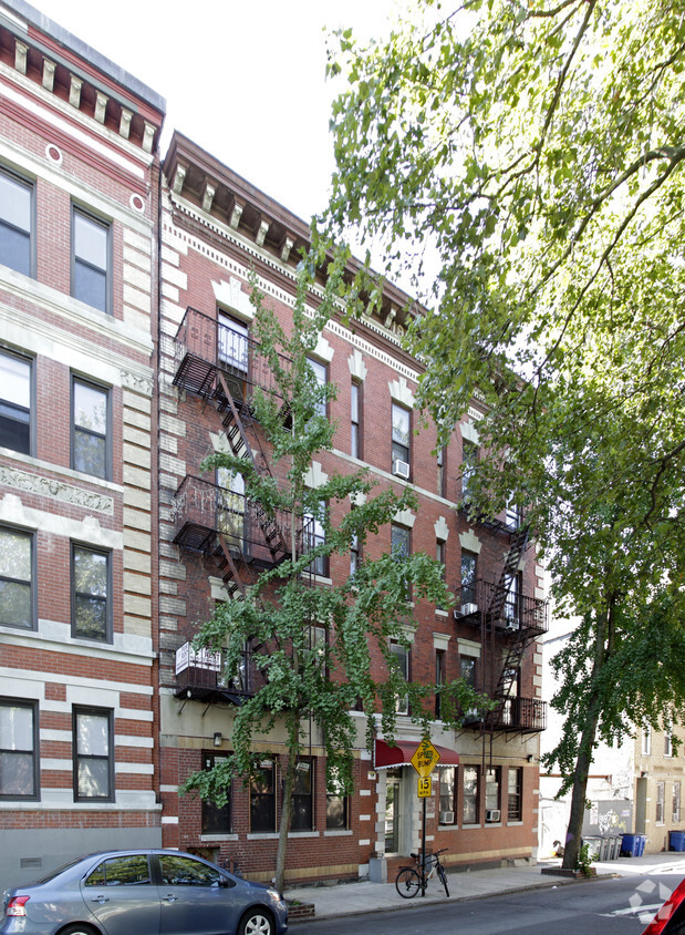 Exterior - 2500 Belmont # 5 Ave