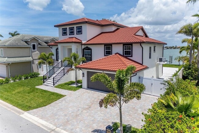 Building Photo - 4 Paradise Ln