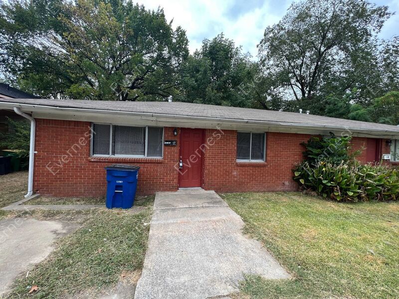 305 W 50th St Unit B, North Little Rock, AR 72118 Condo for Rent in