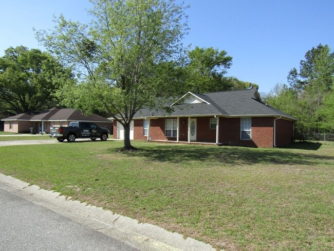 Building Photo - 110 Tempest Ln