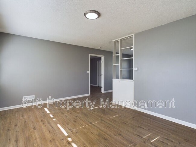 Building Photo - 10800 Blue Ridge Blvd