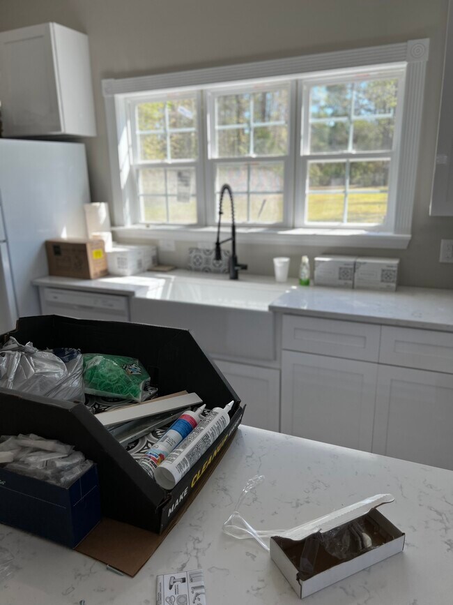 Building Photo - 207 Mt Zion St