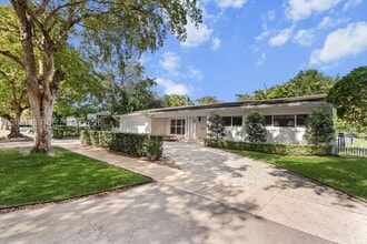 Building Photo - 1021 Matanzas Ave