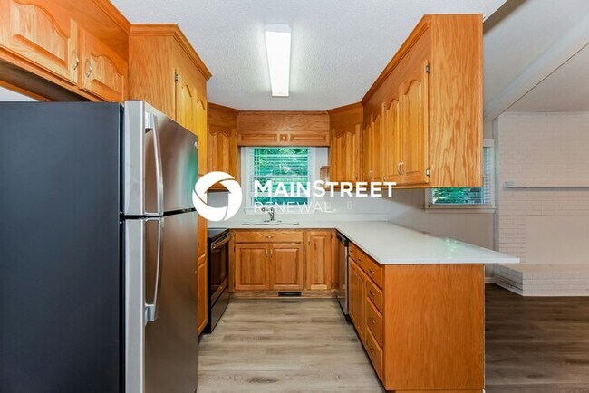 Building Photo - 3 Bedroom Pet-Friendly Home in GASTONIA, N...