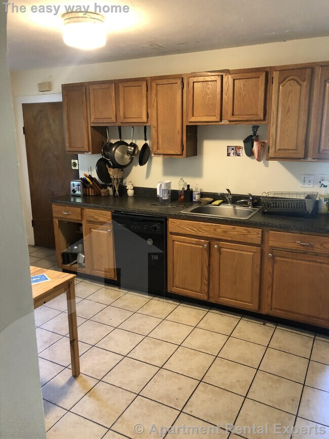 Building Photo - 359 Boston Ave