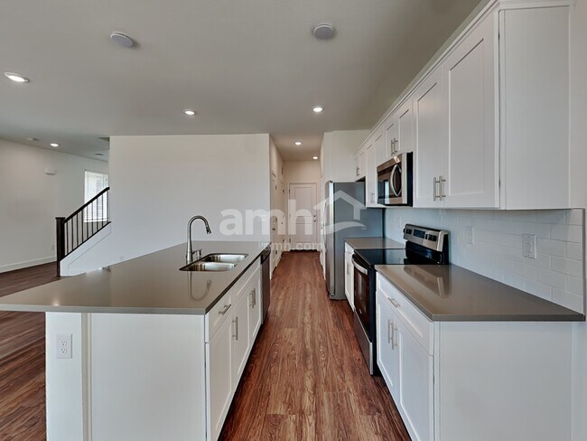 Building Photo - 9150 Liberty Cap Ct