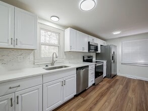 Building Photo - 9650 Cooley Lake Rd