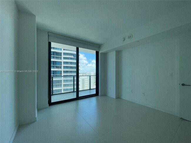 Foto del edificio - 1300 S Miami Ave