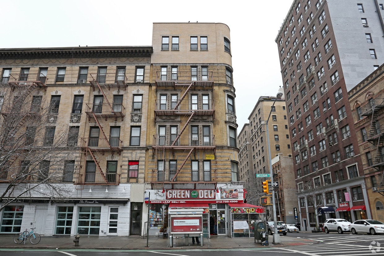 Primary Photo - 574 Amsterdam Ave