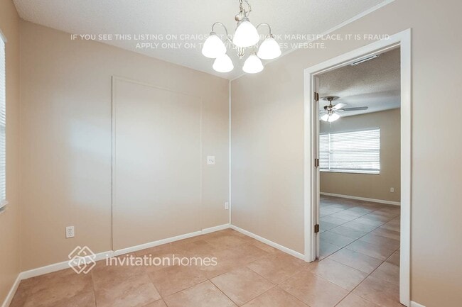 Building Photo - 712 Vassar Rd