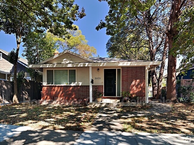 Building Photo - 3809 1st Ave