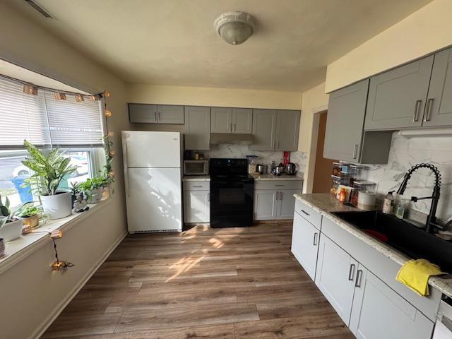 Foto del edificio - 2421 Ridge Rd