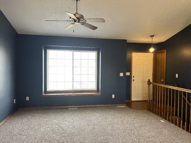 Foto del edificio - 1909 Summerwood St