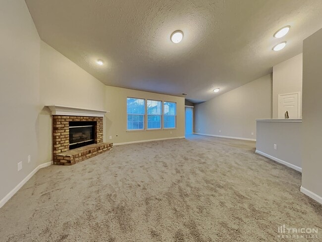 Building Photo - 7733 Wood Stream Dr