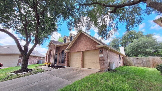 Foto del edificio - 17122 Canterbury Green Ct