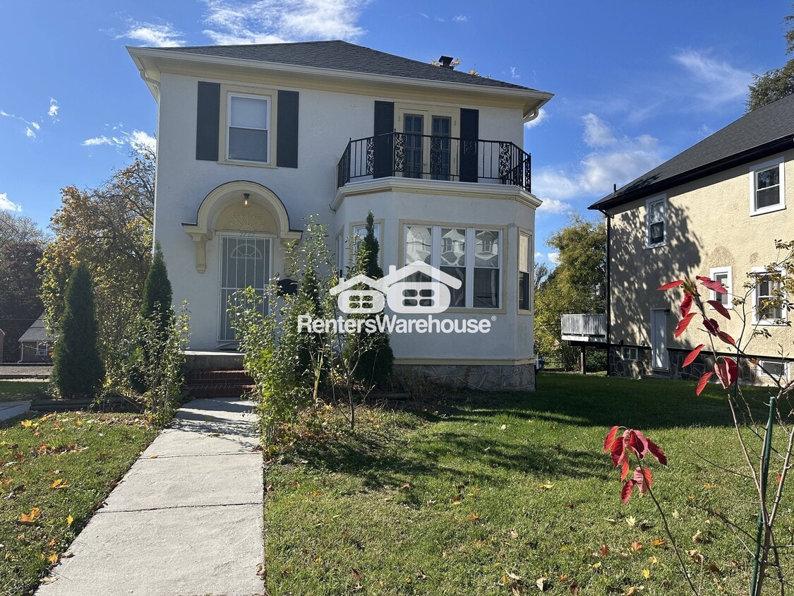 Foto principal - 3703 Parkside Dr