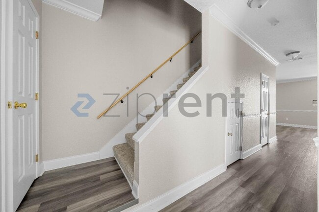 Building Photo - Unit 1418