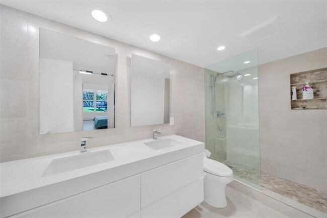 Foto del edificio - 3611 Oaks Clubhouse Dr
