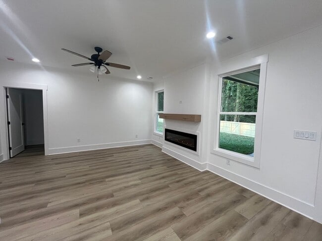 Foto del edificio - 832 Post Oak Cir