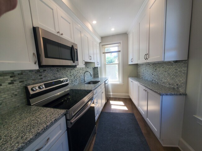 Cocina - 400 S Main St