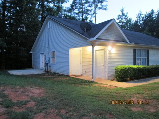 Building Photo - 6237 Dorsett Shoals Rd