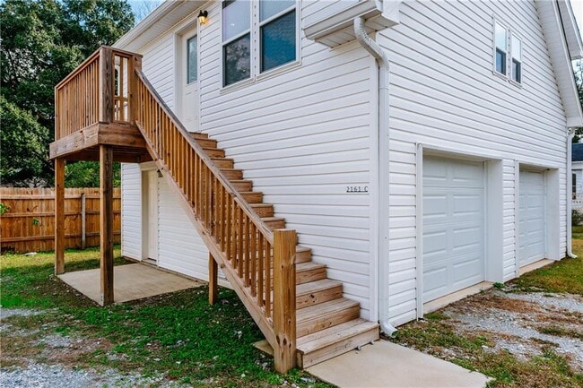 Building Photo - 2161 Homewood St