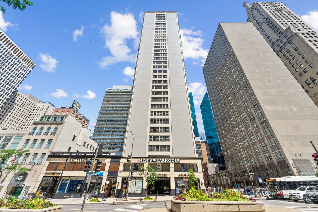 Primary Photo - 535 N Michigan Ave