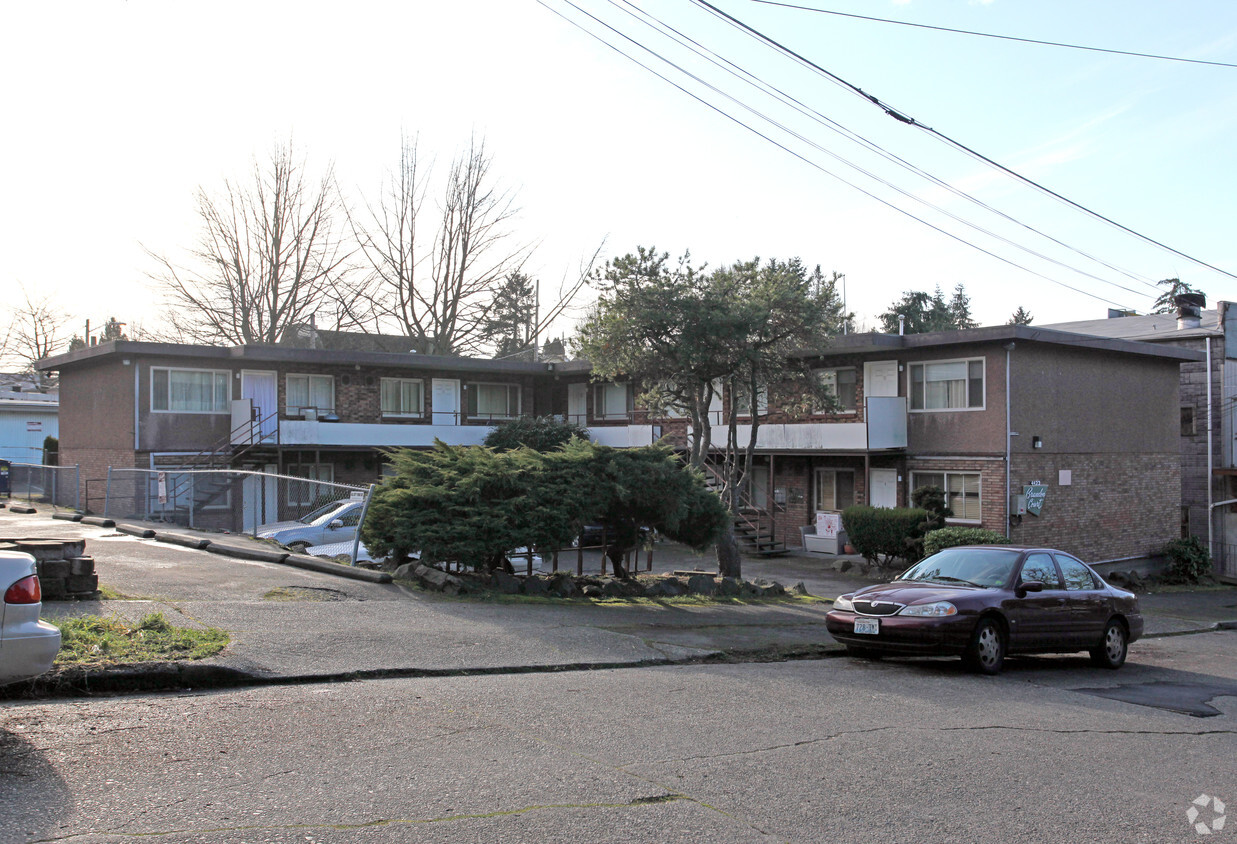 Primary Photo - Brandon Court Apartments