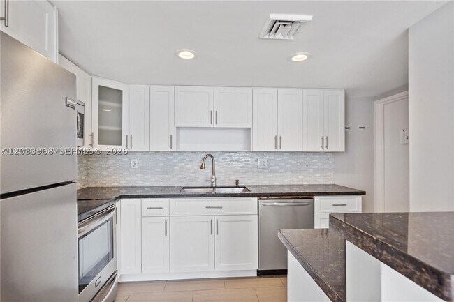 Building Photo - 14 79th St