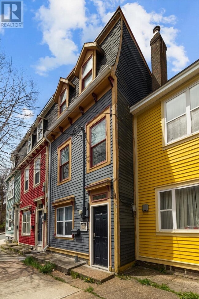 Building Photo - 190 Gower St