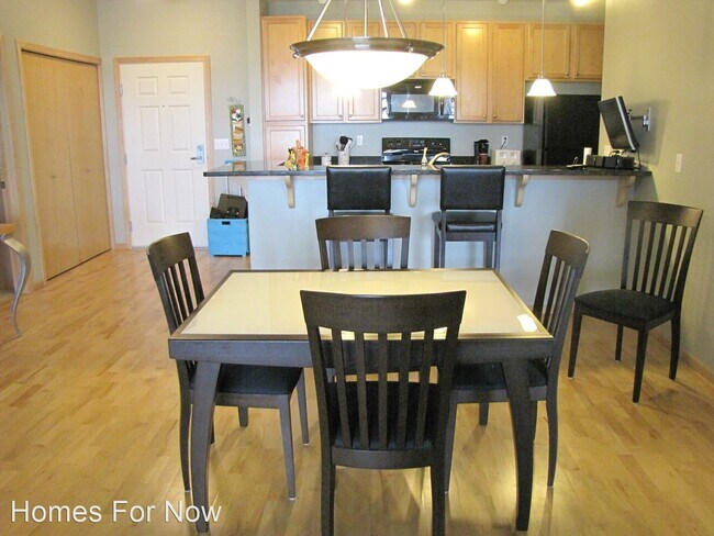 Building Photo - 3 br, 2 bath House - 12501 Nicollet Ave #410