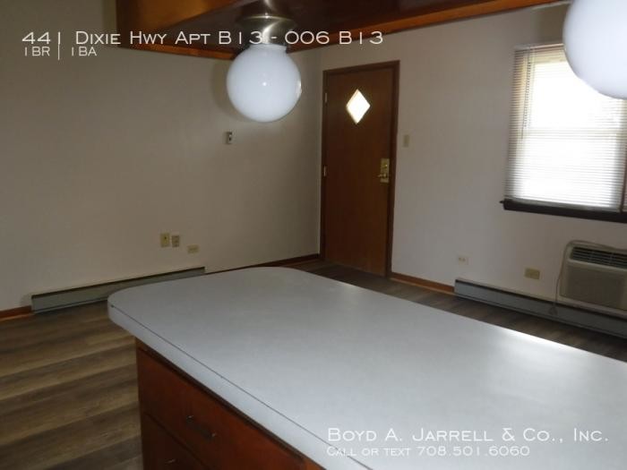 Primary Photo - 1 bedroom in Chicago Heights IL 60411
