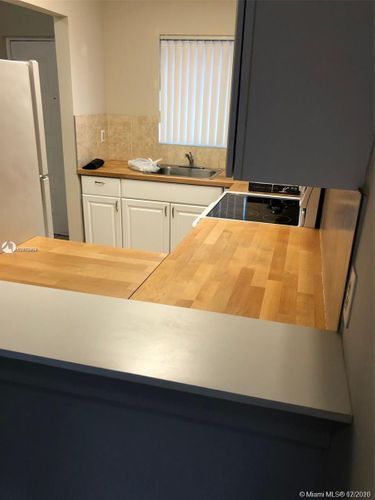 Foto del edificio - 3011 W 76th St