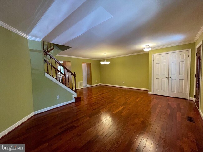 Building Photo - 314 Crescendo Way