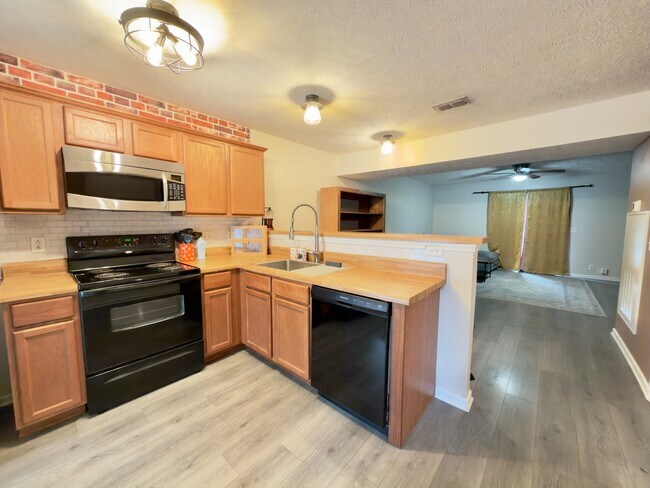 Foto del edificio - 1307 Amsterdam Ct