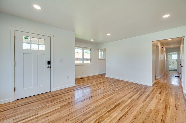 Foto del edificio - 634 NE 19th Ave