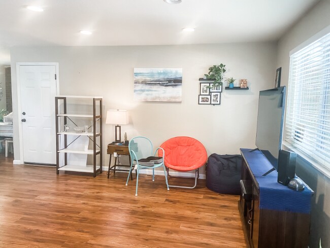 Photo - 4602 Simms St House