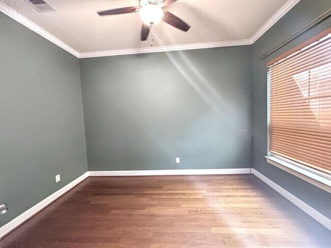 Foto del edificio - Spacious & Stylish 4-Bedroom Home with Mod...