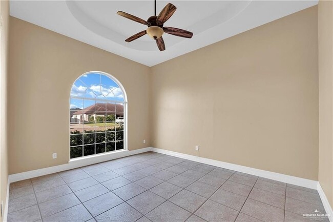 Building Photo - 29 Barcelona Blvd