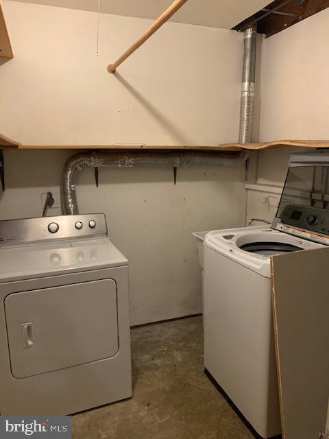 Building Photo - 16 Cinzano Ct