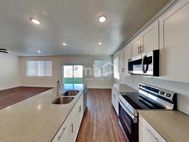 Foto del edificio - 292 N Gibbons Ln