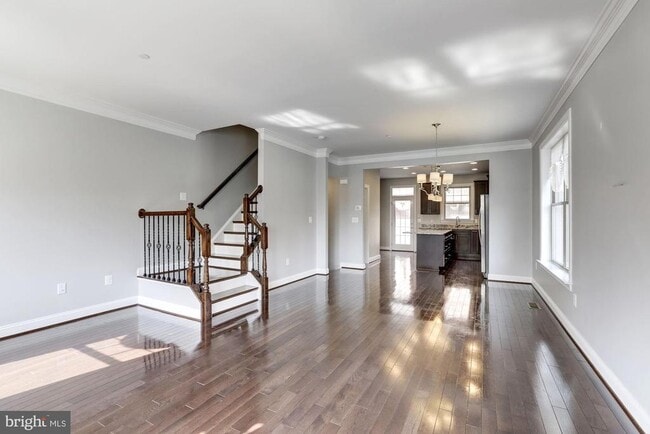 Building Photo - 6128 Solent Pl NE