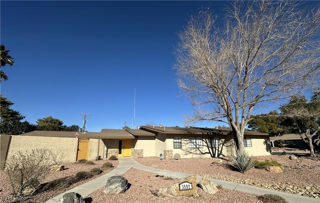 Building Photo - 3597 Cochise Ln