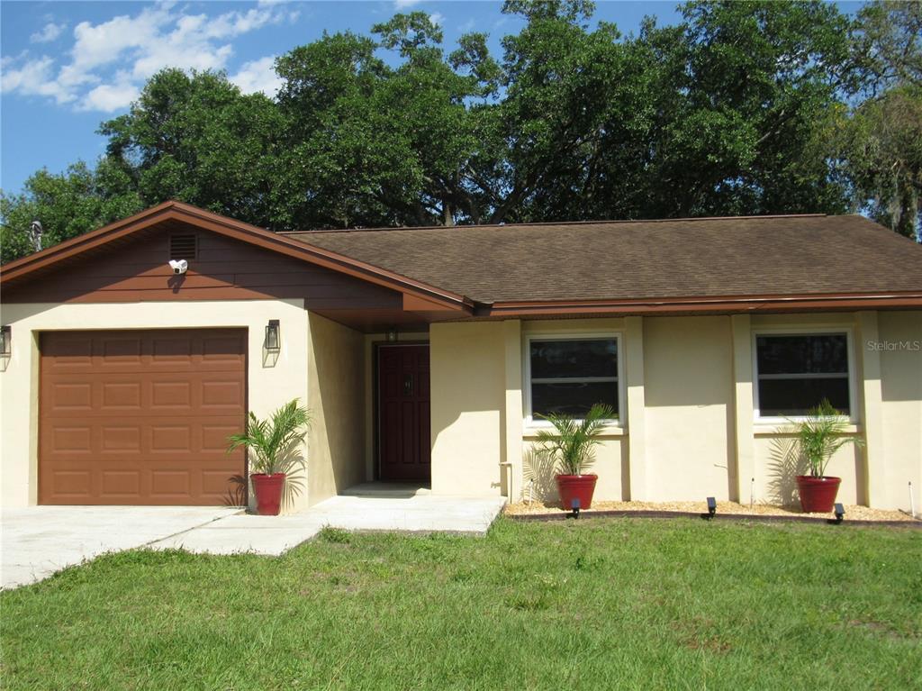 Primary Photo - 9621 N Hartts Dr