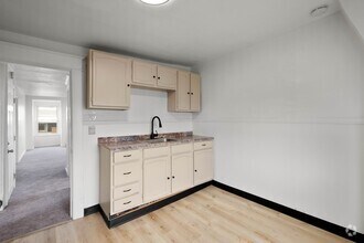 Building Photo - 129 Newburn Ave