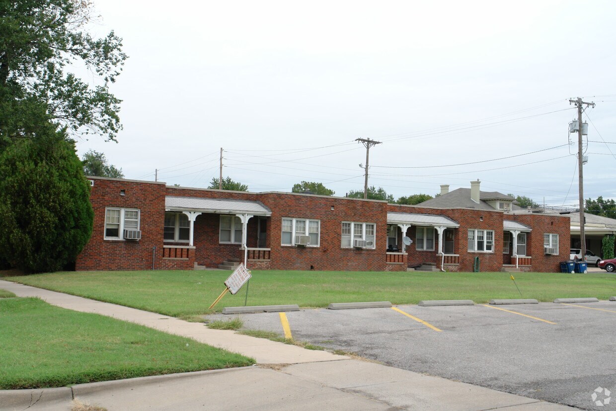 Primary Photo - 624 N Market St