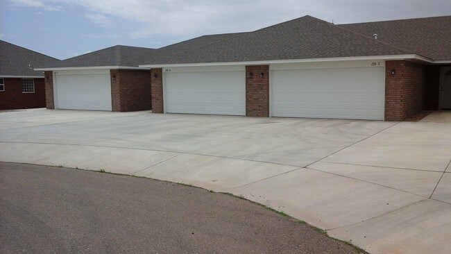 Building Photo - 120 Limestone