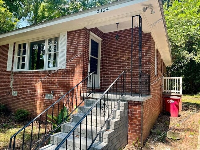 Building Photo - 2124 Bayswater Rd