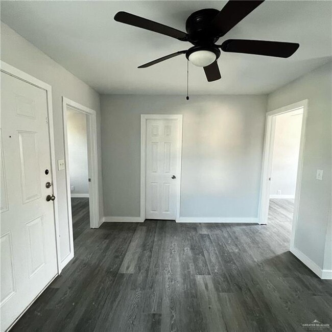 Foto del edificio - 5 W St Charles St