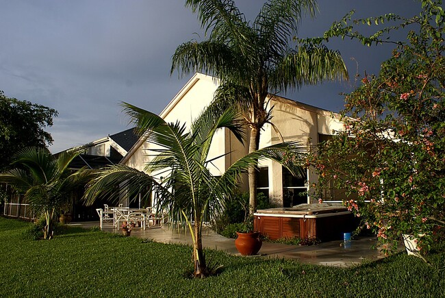 Foto del edificio - 18899 La Costa Ln